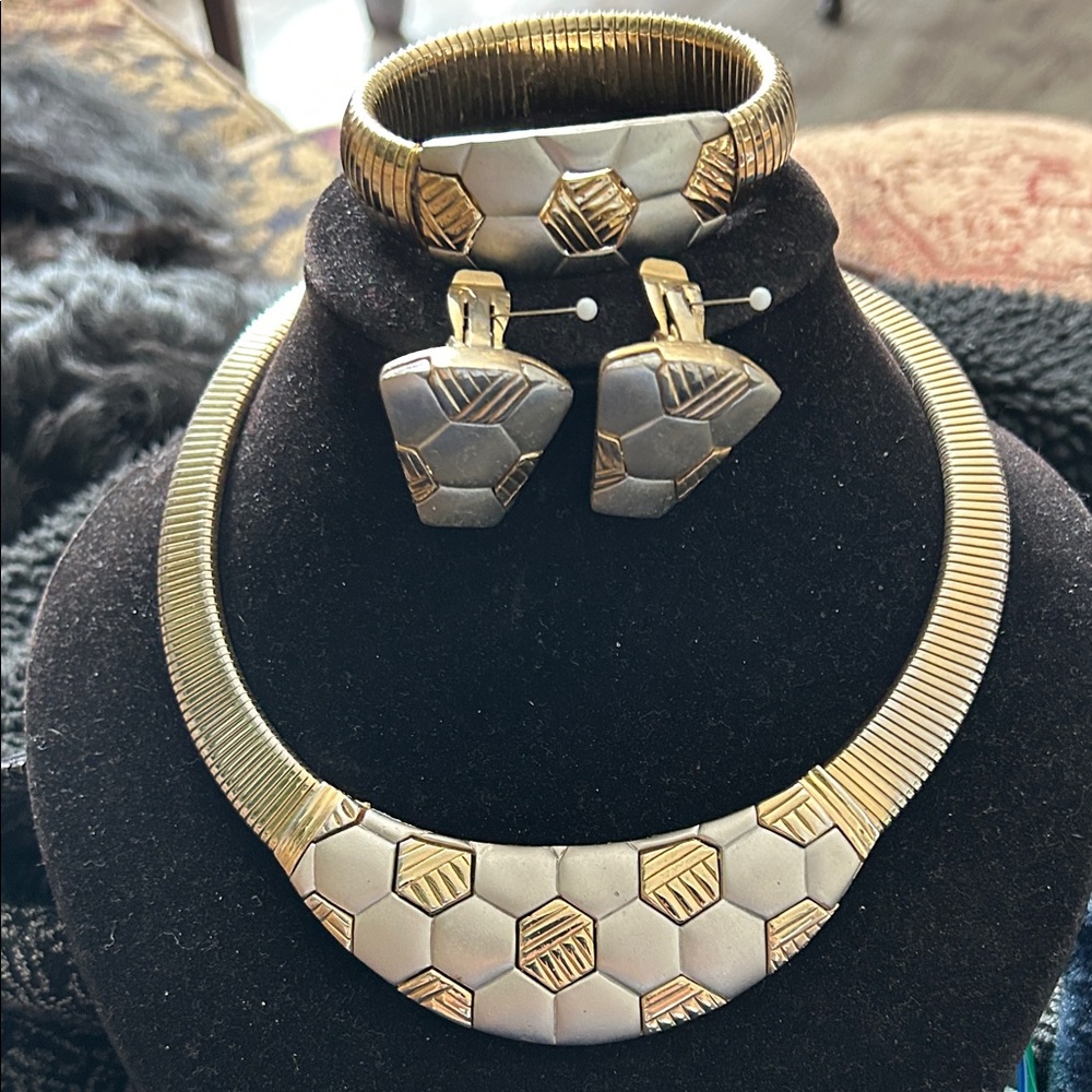 Two-Tone vtg Geometric Collar Necklace Set - Women’s Jewelry